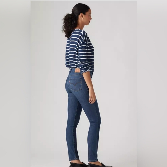 Levi's Dark Blue Women's 311 Shaping Skinny Jeans Size 29 - Picture 5 of 10